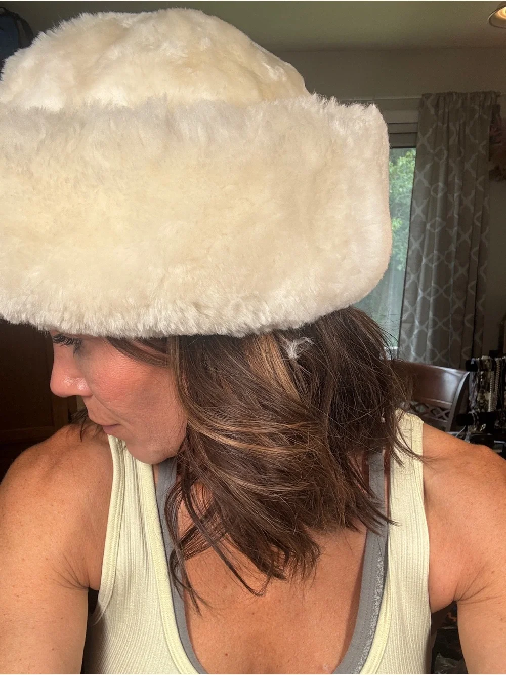 Source Unknown Cream Faux Fur Bucket Hat